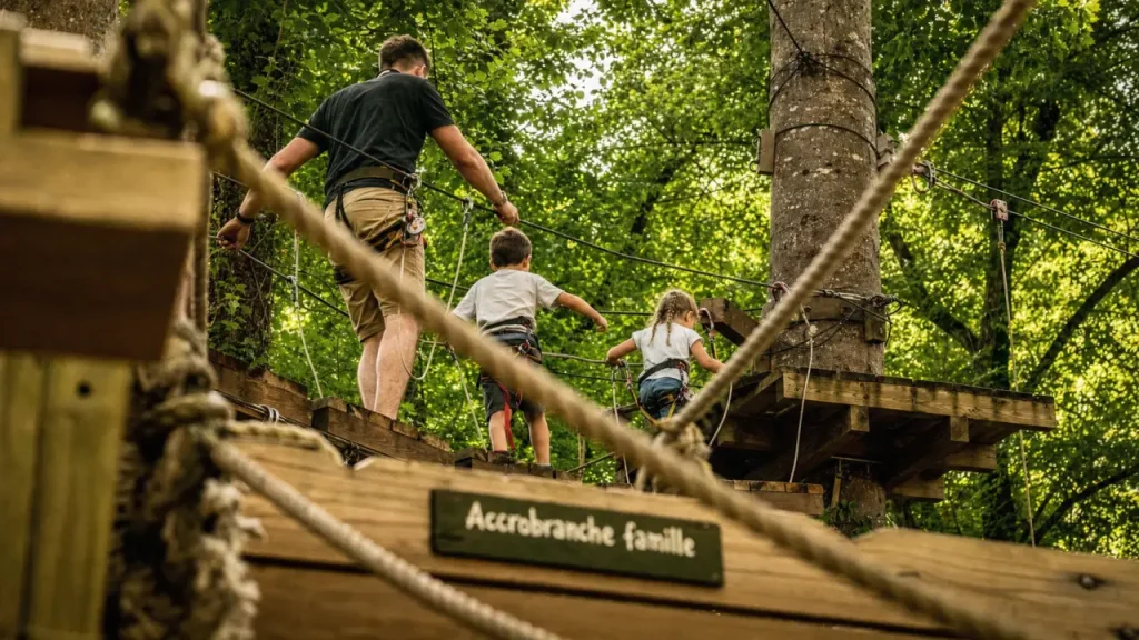 Parc accrobranche de Combelles : 3 nouveaux parcours, tarifs selon l’âge et réservation par SMS